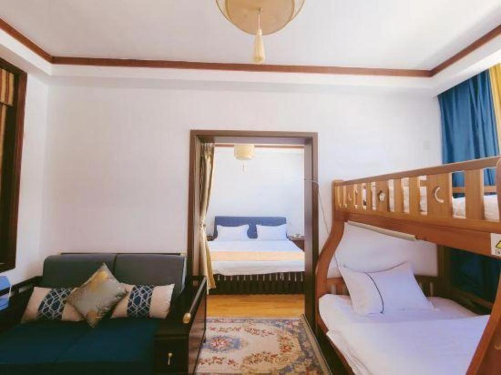 Dali Four Seasons Hostel Eksteriør billede